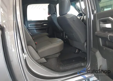 2022 Ram 2500 Big Horn 4X4 6'4 Box z USA, uszkodzony, nr VIN 3C6UR5DJ8NG263368